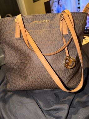 Michael Kors Morgan Large Tote Handbag Brown 38H6GOGT3B